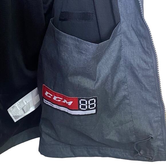 CCM Hockey Jacket Windbreaker Mens Large Tactical Cool Tigers Full Zip Gray - Picture 6 of 11